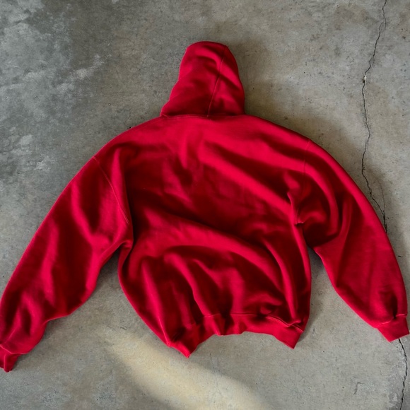 Vintage Red Russel Hoodie - Picture 4 of 4